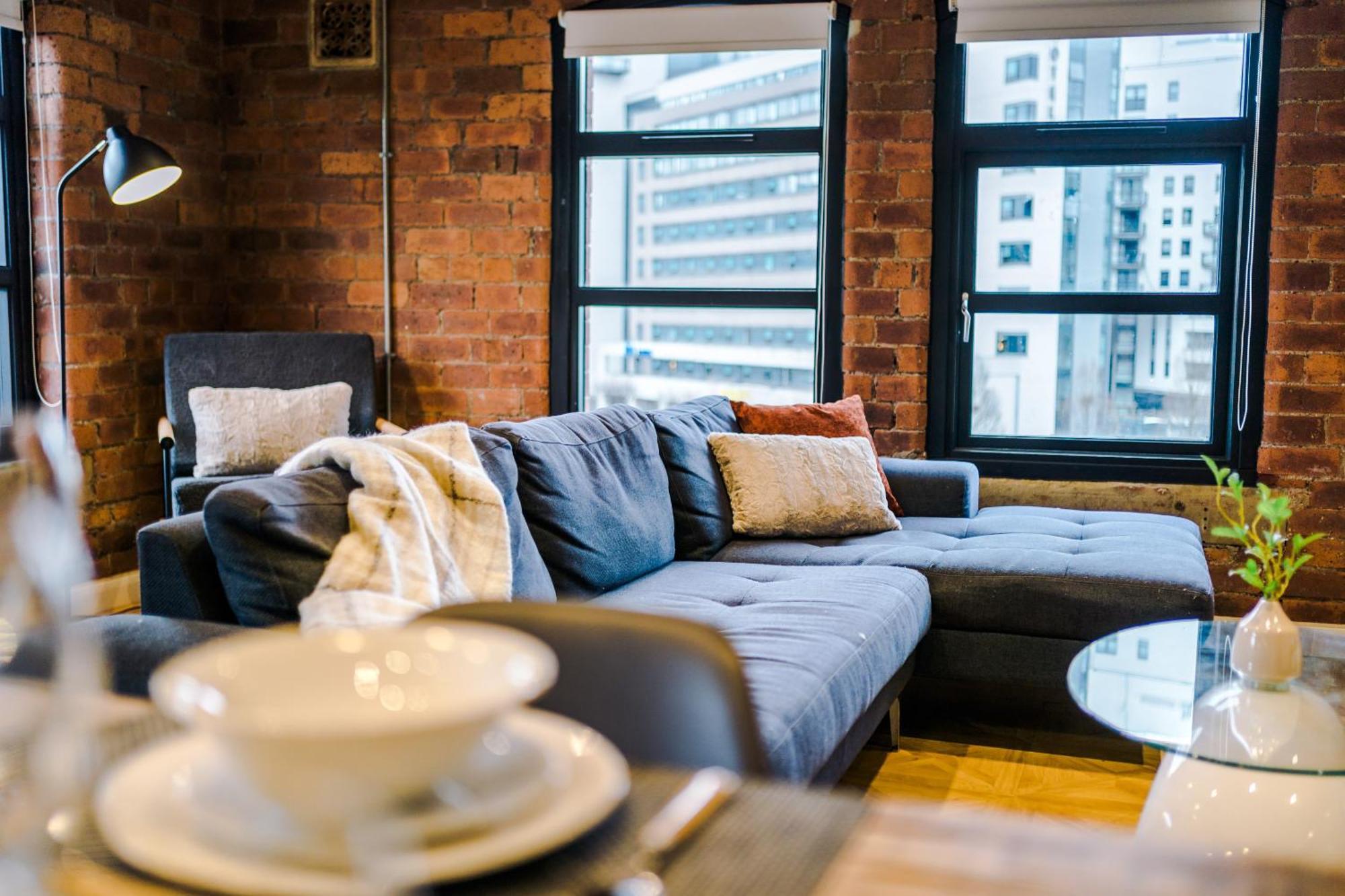 2 King Size Beds In Manhattan Styled Oversize Apartment Leeds  Exterior photo