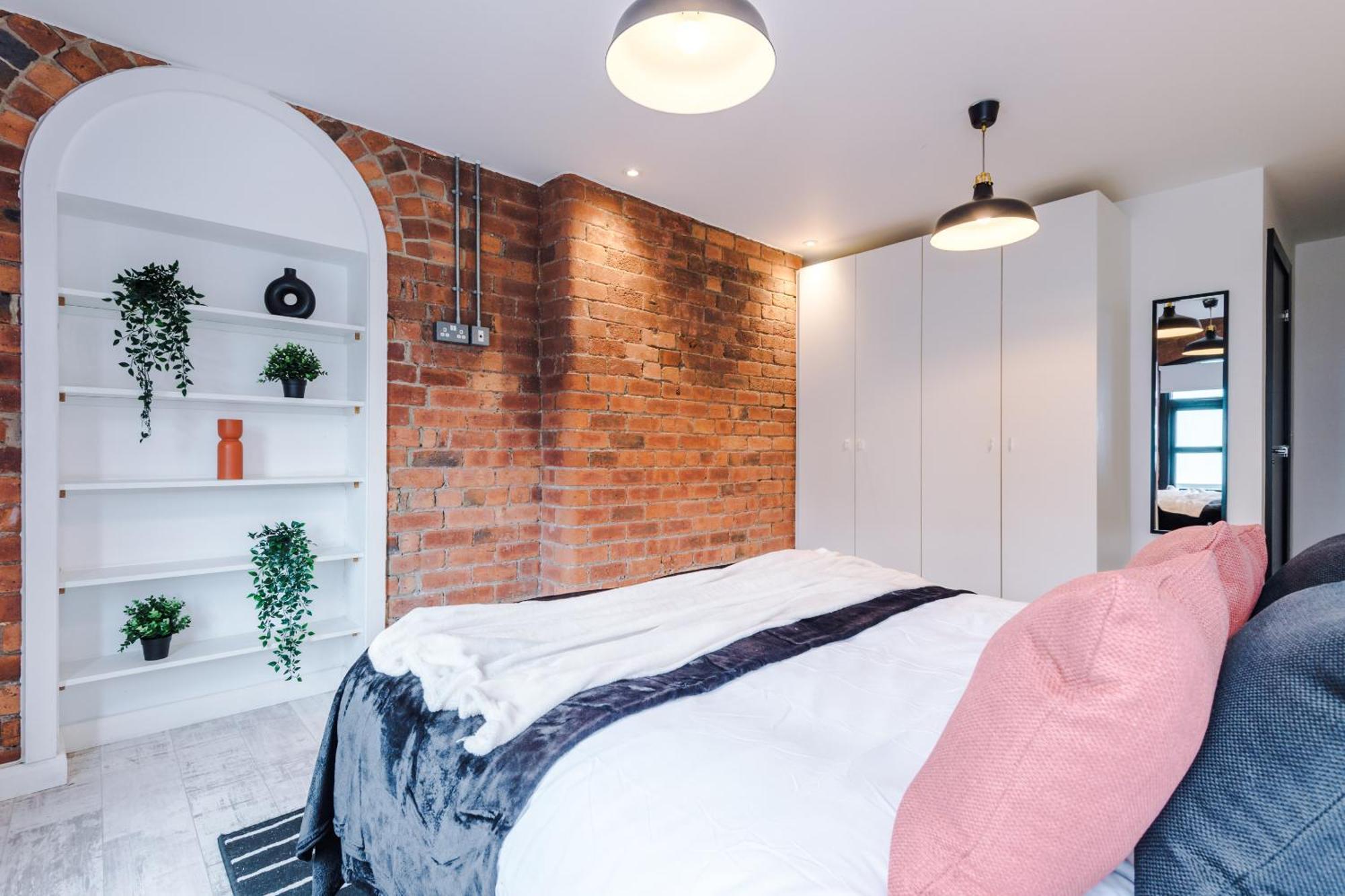 2 King Size Beds In Manhattan Styled Oversize Apartment Leeds  Exterior photo