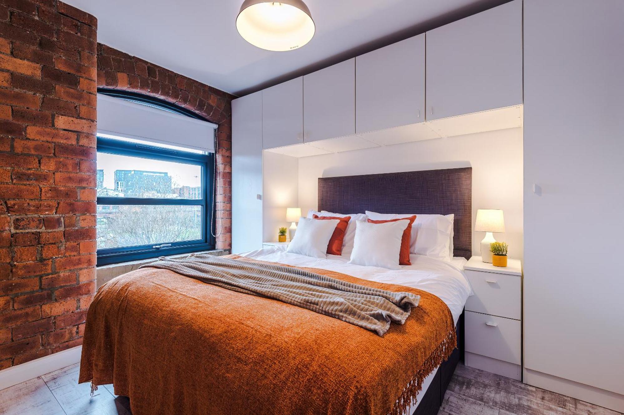 2 King Size Beds In Manhattan Styled Oversize Apartment Leeds  Exterior photo